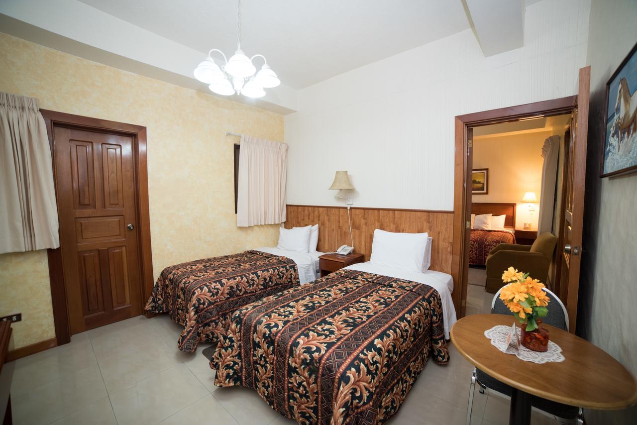 Hotel Anna Inn Olintepeque ภายนอก รูปภาพ