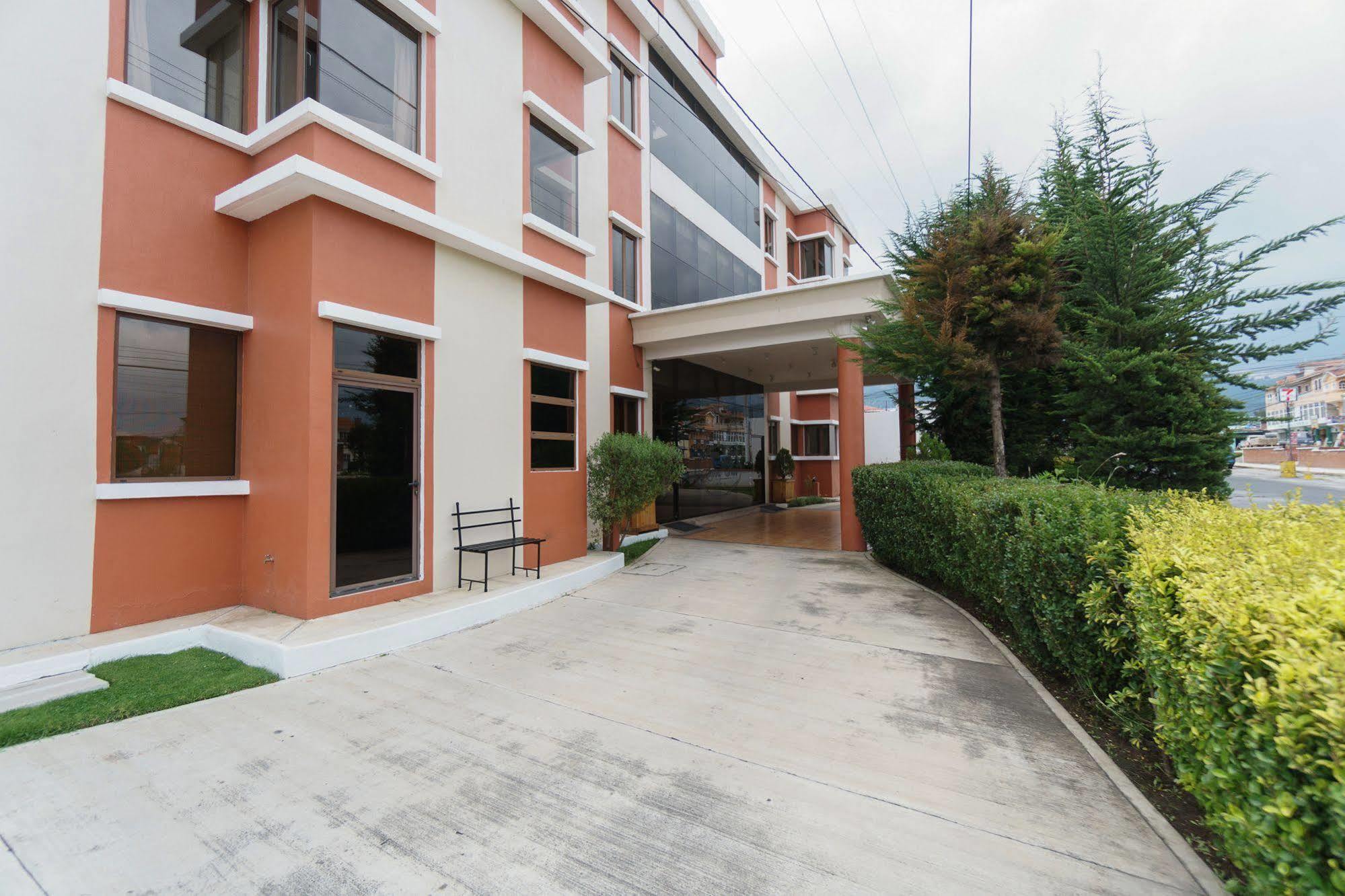 Hotel Anna Inn Olintepeque ภายนอก รูปภาพ