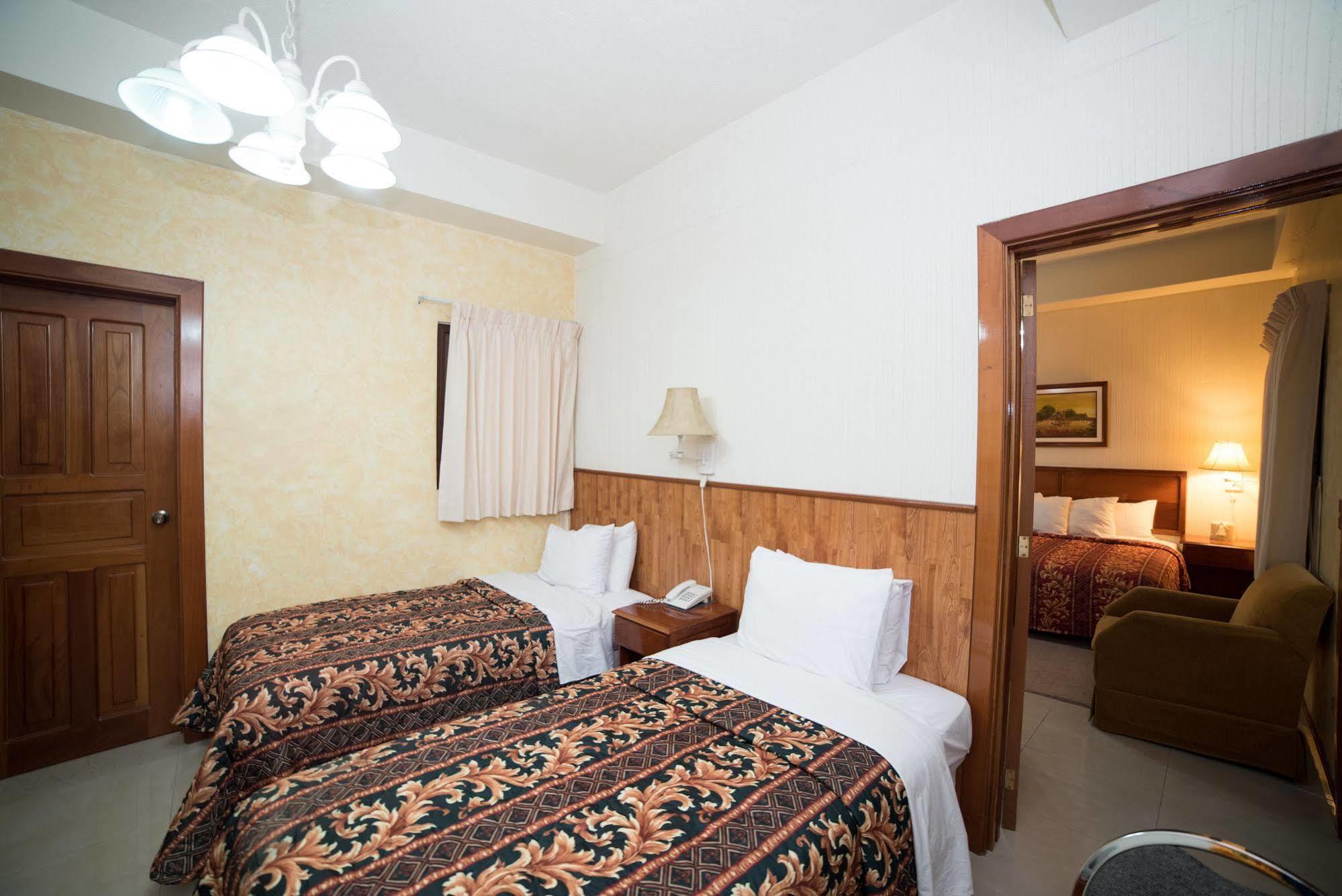 Hotel Anna Inn Olintepeque ภายนอก รูปภาพ