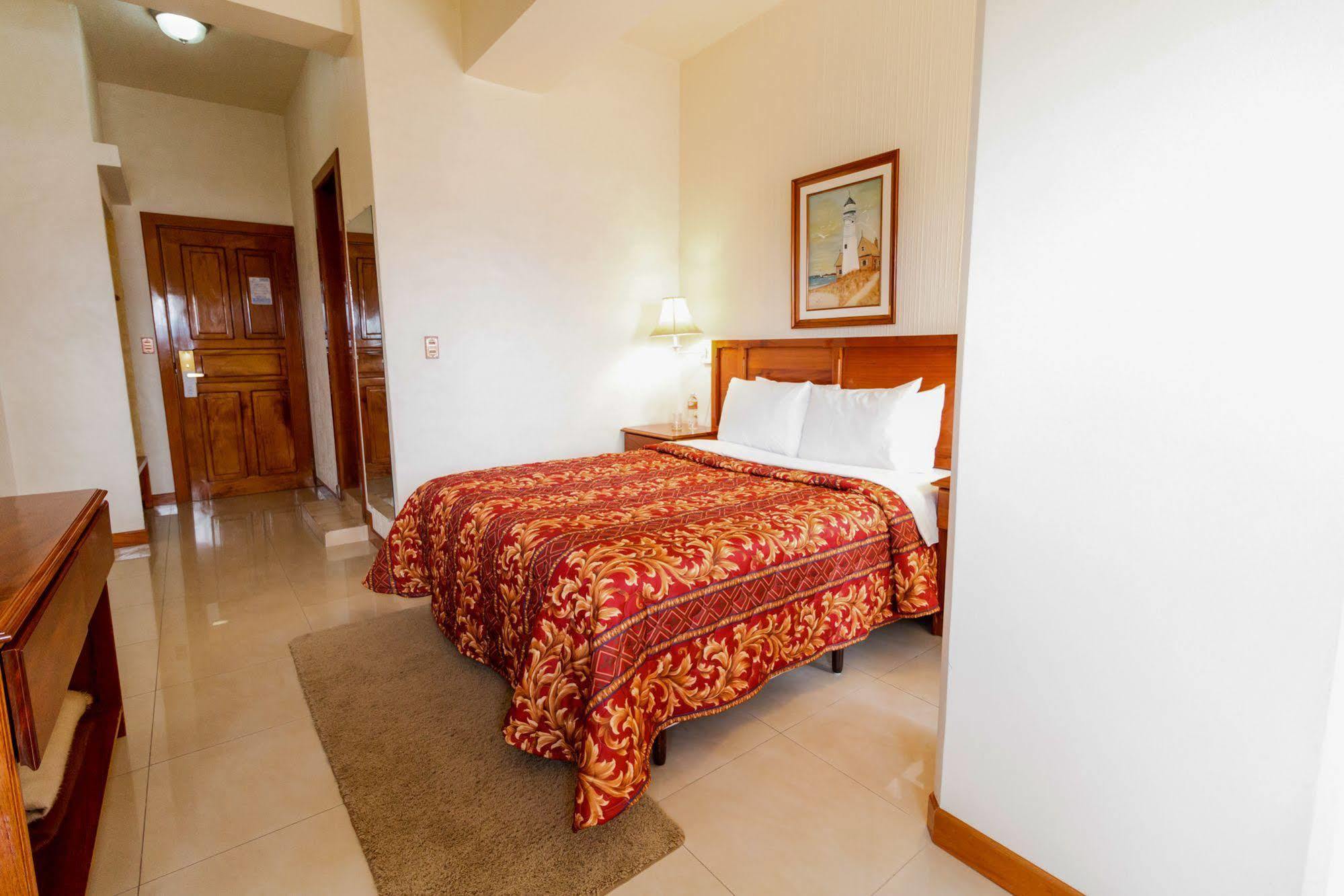 Hotel Anna Inn Olintepeque ภายนอก รูปภาพ