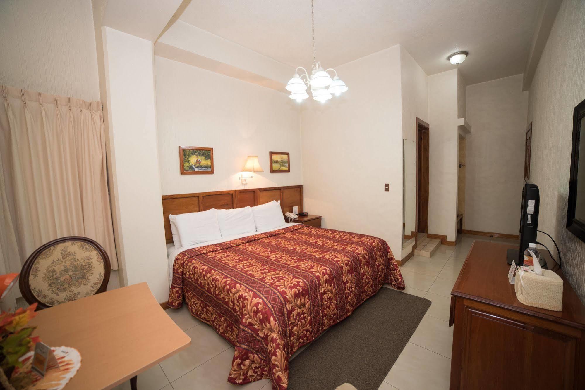 Hotel Anna Inn Olintepeque ภายนอก รูปภาพ